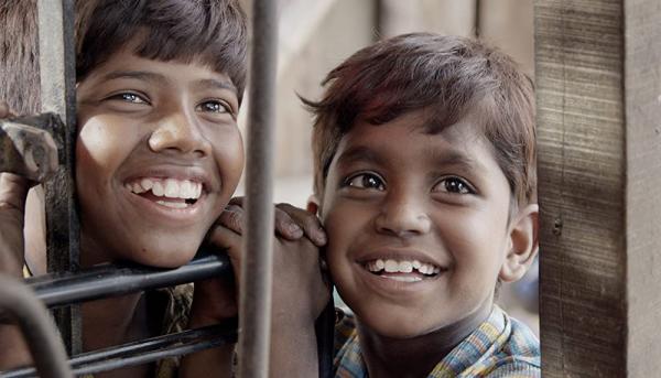 Kaakkaa Muttai logo
